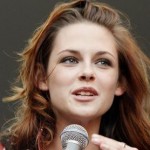 Kristen Stewart Opens Up About Robert Pattinson & Michael Angarano