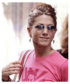 Jennifer Aniston Gave Cold Shoulders To George Clooney?