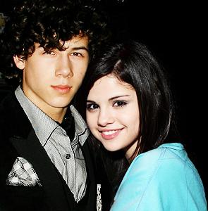 Nick Jonas & Selena Gomez