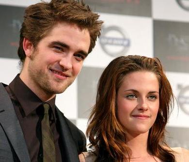 Robert Pattinson & Kristen Stewart 