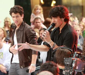 Nick and Joe Jonas 