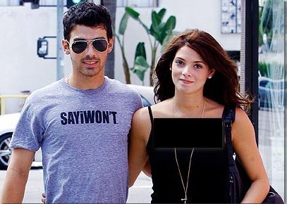 Joe Jonas and Ashley Greene 