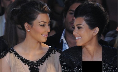 Kim & Kourtney Kardashian