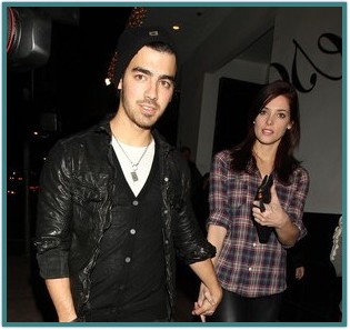 Joe Jonas and Ashley Greene