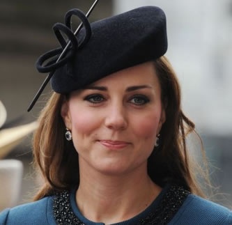 cambridge pregnant, kate middleton and queen elizabeth, queen elizabeth kate middleton, queen elizabeth and kate middleton